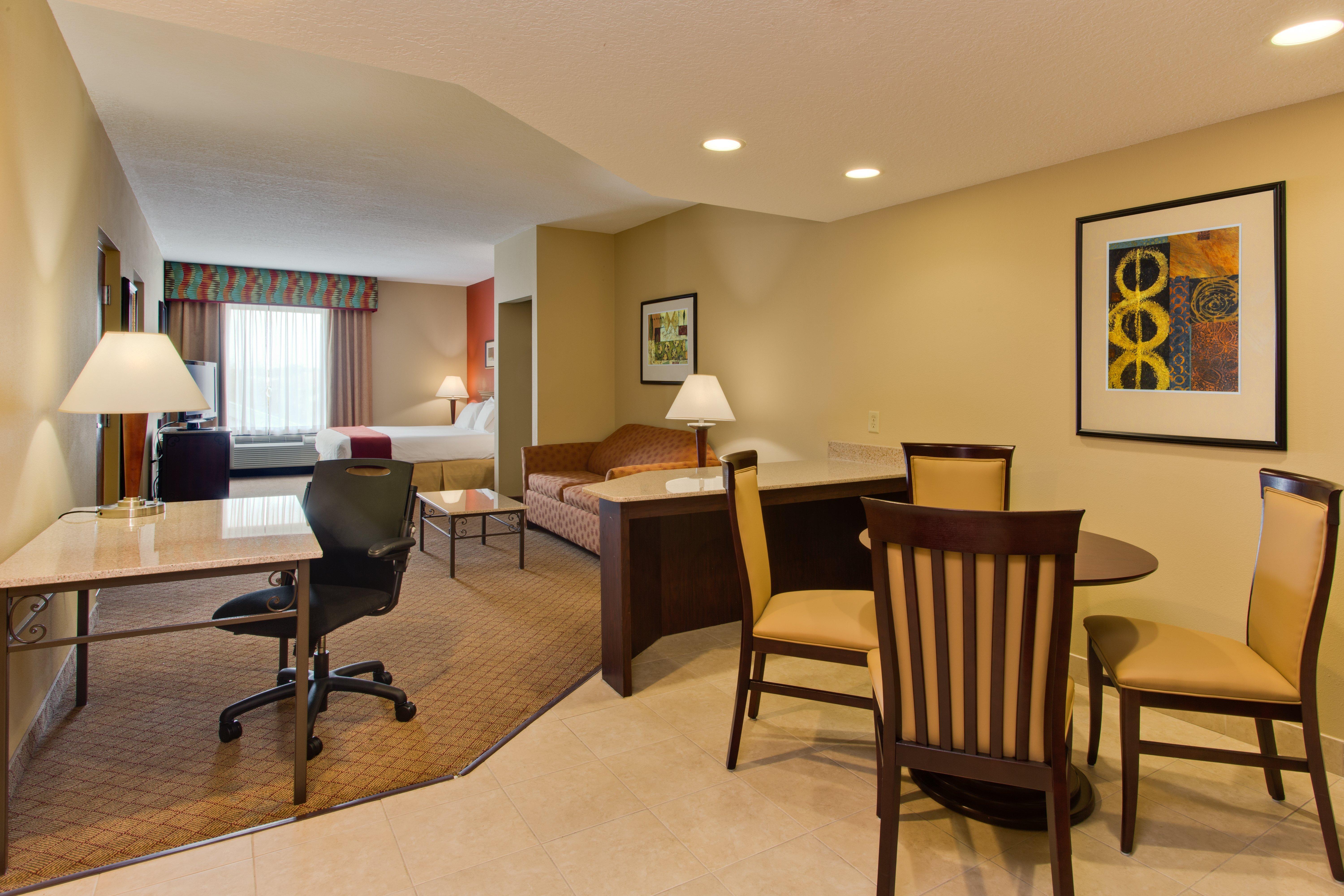 Holiday Inn Express Hotel & Suites Tampa-Oldsmar By Ihg Exteriör bild